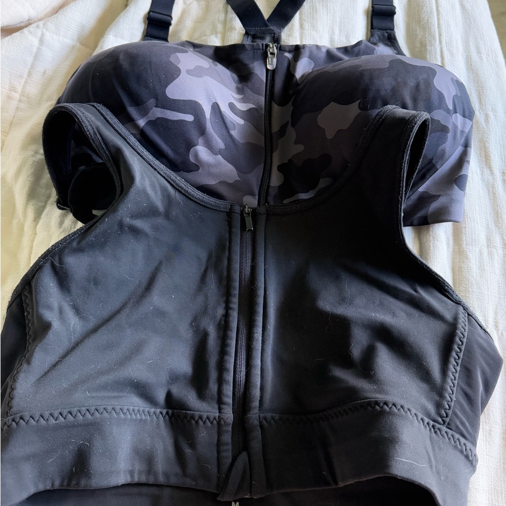 2 front closer bras with zipper and inside clasps